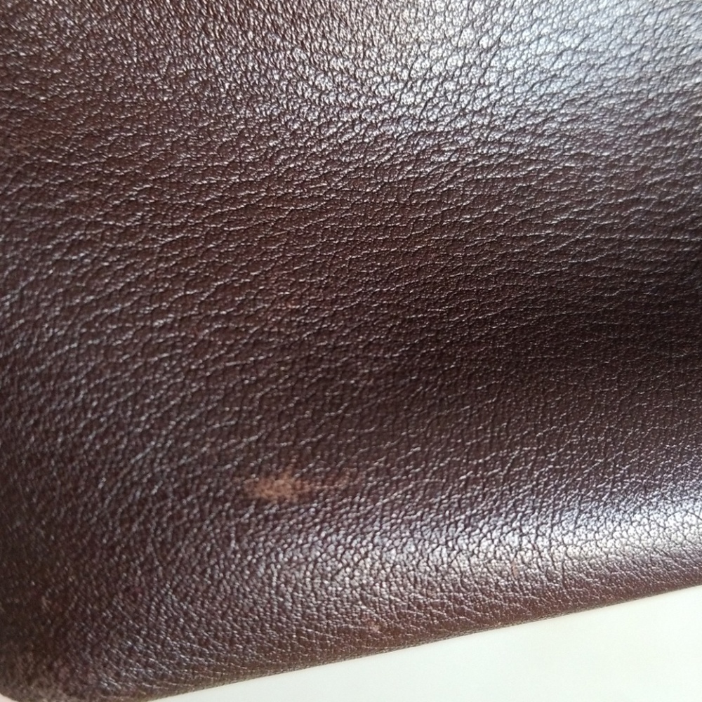 Small Coach Vintage Leather Crossbody Purse - Picture 7 of 8